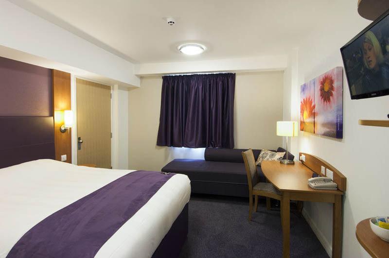 Premier Inn Lichfield North East 외부 사진